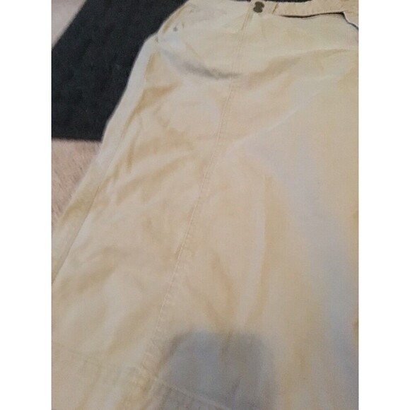 Venezia Women's Capri Pants Pockets Zip Casual Size 24 Khaki - Picture 2 of 8